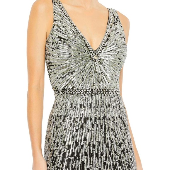 Mac Duggal Size 5483 NWT SEQUIN EMBELLISHED ELEGANT SLEEVELESS EVENING GOWN - Picture 4 of 10